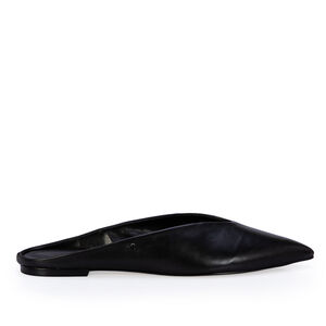 MULE BICO FINO PRETA DE COURO