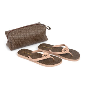 KIT CHINELO E NECESSAIRE BEGE MONOGRAMA