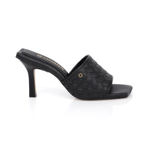 MULE PRETA SALTO ALTO DE COURO TRESS&Ecirc;