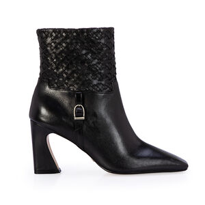 BOTA CANO CURTO PRETA COURO DETALHE TRESS&Ecirc;