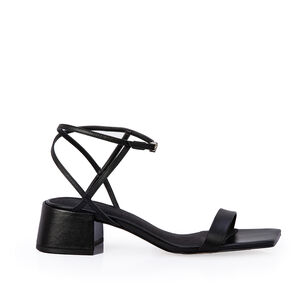 SAND&Aacute;LIA SALTO M&Eacute;DIO COURO PRETA