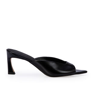 MULE SALTO M&Eacute;DIO PRETA COURO