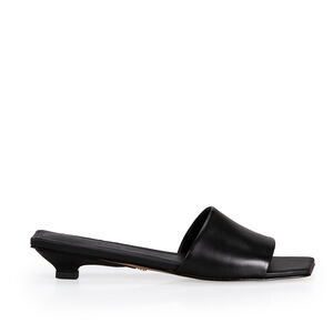 MULE PRETA DE COURO BICO QUADRADO