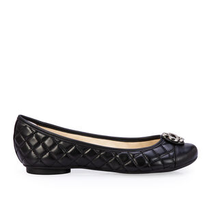 SAPATILHA CATHERINE PRETA DE COURO MATELASS&Ecirc;