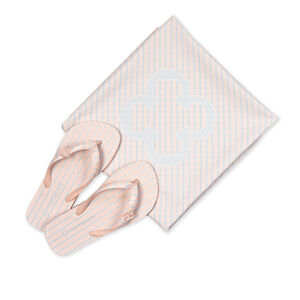 KIT INFANTIL CHINELO DE DEDO ROSA LISTRAS + BOLSA DE LENÇO