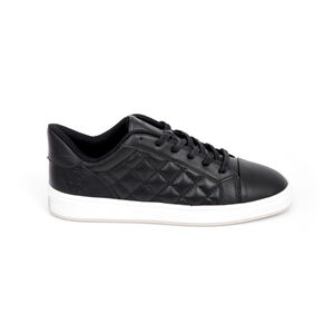 TÊNIS FEMININO PRETO DE COURO AMARRAÇÃO MATELASSÊ