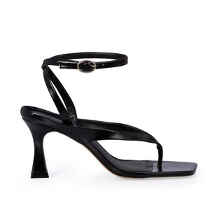 SANDÁLIA BICO QUADRADO PRETA DE COURO