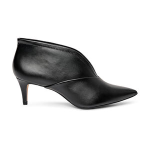 BOTA CANO CURTO PRETA DE COURO
