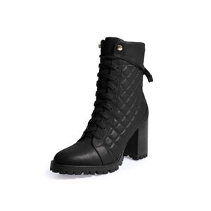 BOTA PRETA SALTO BLOCO DE COURO MATELASSÊ