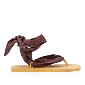 CHINELO BEGE COM LEN&Ccedil;O DE AMARRA&Ccedil;&Atilde;O MONOGRAMA