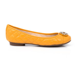 SAPATILHA CATHERINE AMARELO DAMASCO COURO MATELASSÊ