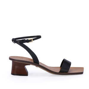 SAND&Aacute;LIA BICO QUADRADO PRETA DE COURO