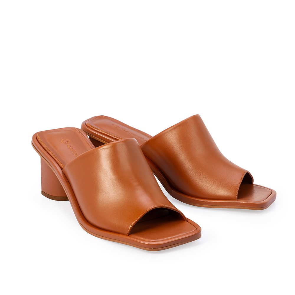 MULE CARAMELO SALTO BAIXO DE COURO image number 1