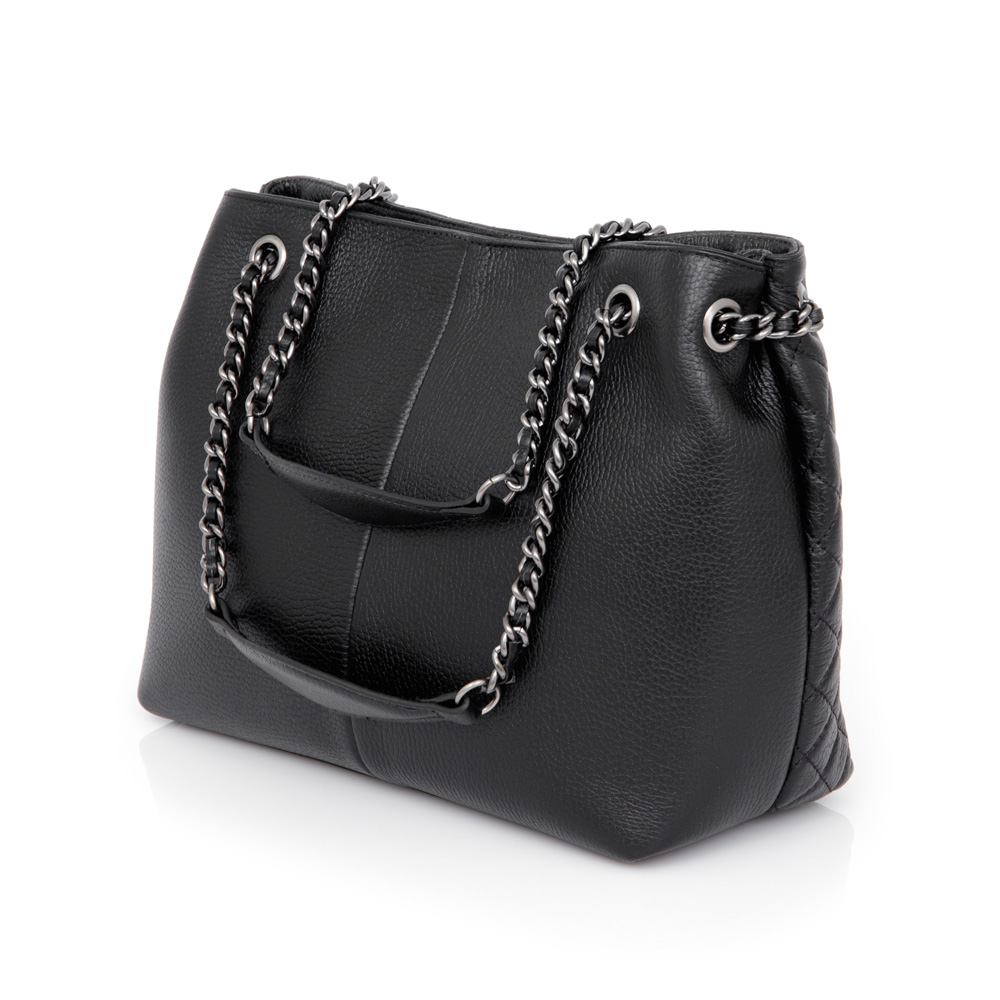 BOLSA M&Eacute;DIA PRETA DE COURO MATELASS&Ecirc; CARINA image number 3