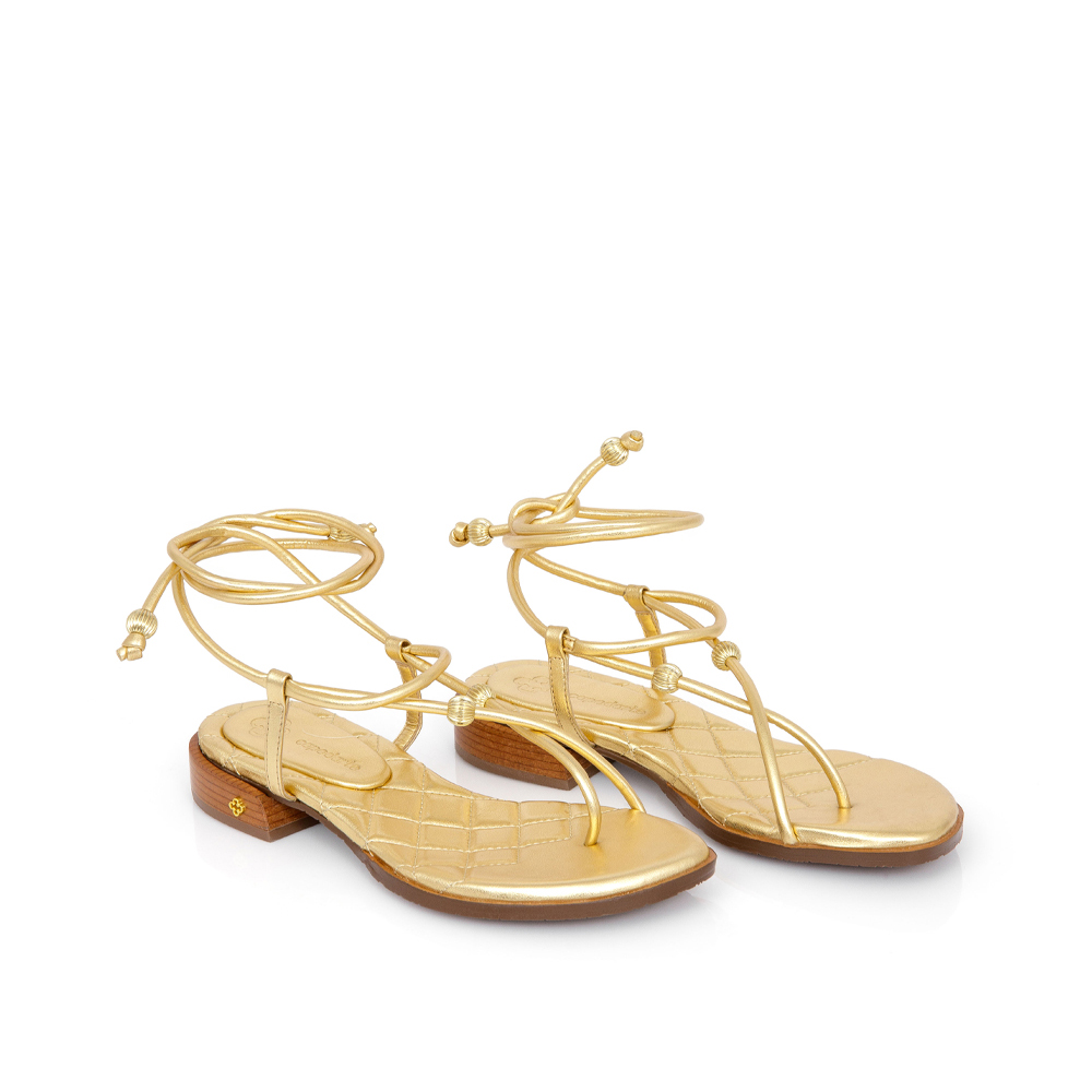 SANDÁLIA SALTO BAIXO DOURADA AMARRAÇÃO MATELASSÊ image number 1
