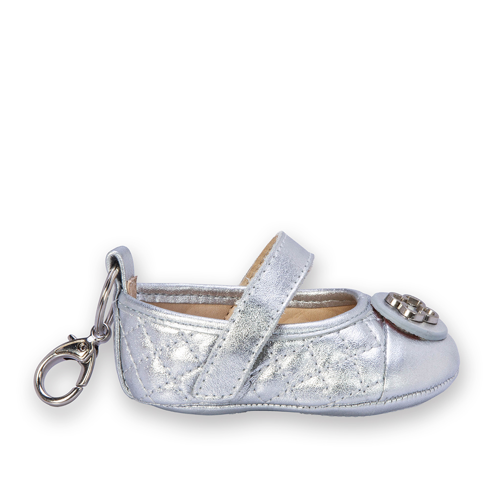 SAPATILHA RN PRATEADA DE COURO MATELASSÊ COM VELCRO image number 0