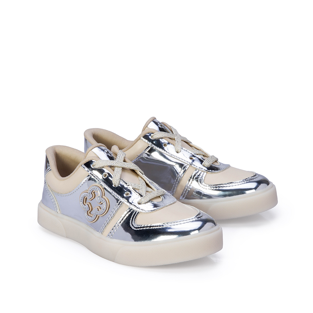 T&Ecirc;NIS INFANTIL PRATEADO METALIZADO AMARRA&Ccedil;&Atilde;O image number 1