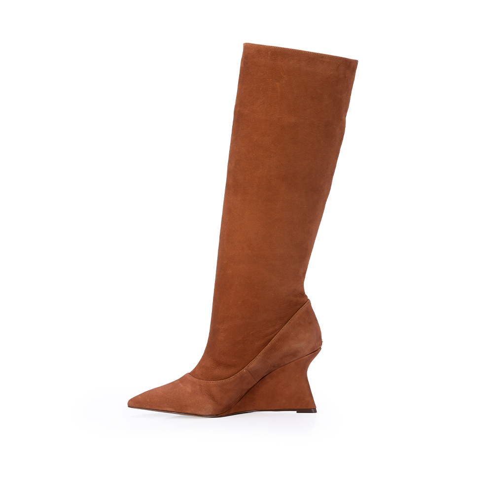 BOTA MARROM DE COURO SUEDE CANO LONGO SLOUCH image number 2