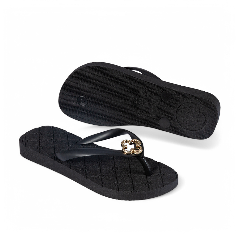 CHINELO DE DEDO INFANTIL PRETO MONOGRAMA image number 3