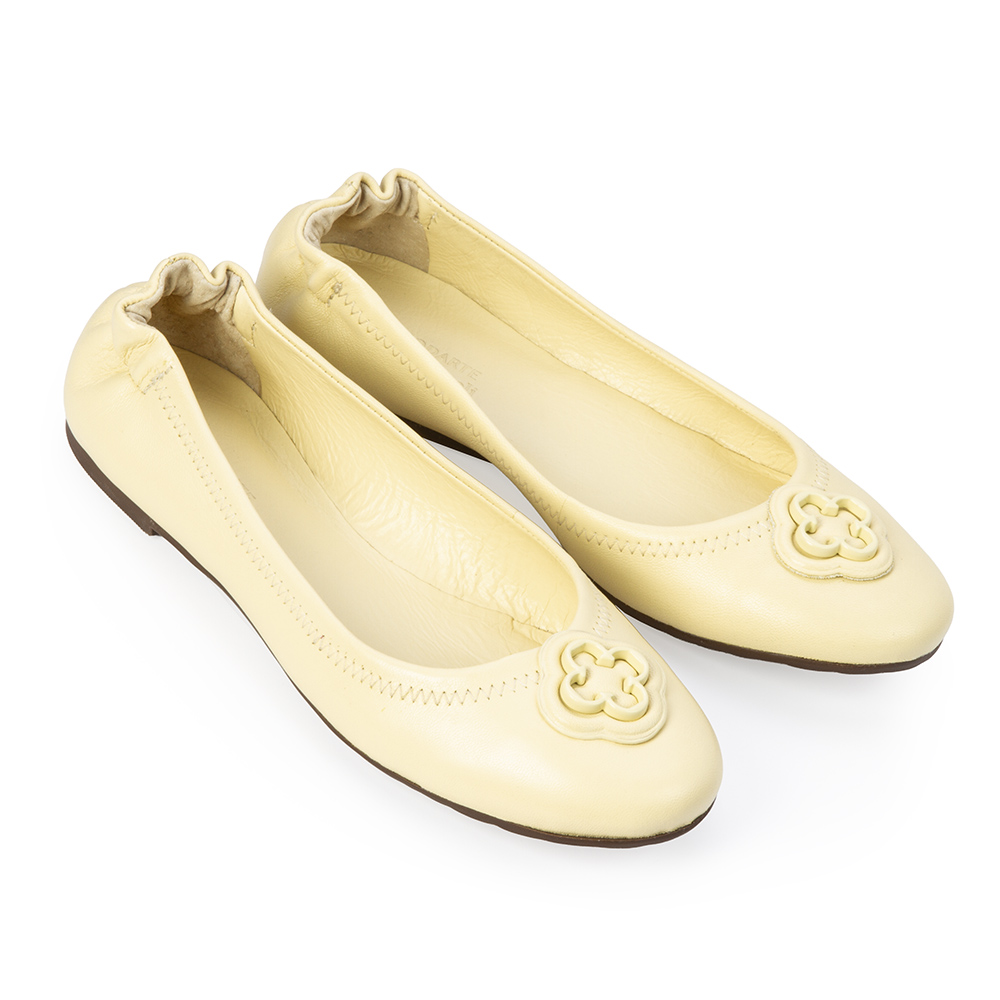 SAPATILHA INFANTIL DE COURO CREME CATHERINE image number 1