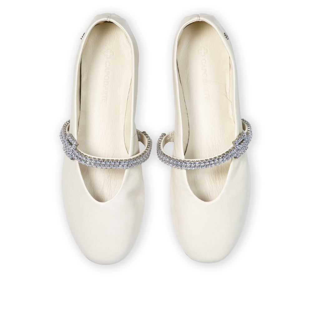 SAPATILHA BRANCA COURO TIRA CRISTAL image number 4