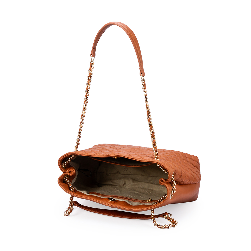 BOLSA HOBO CARAMELO DE COURO MATELASS&Ecirc; CARINA image number 4