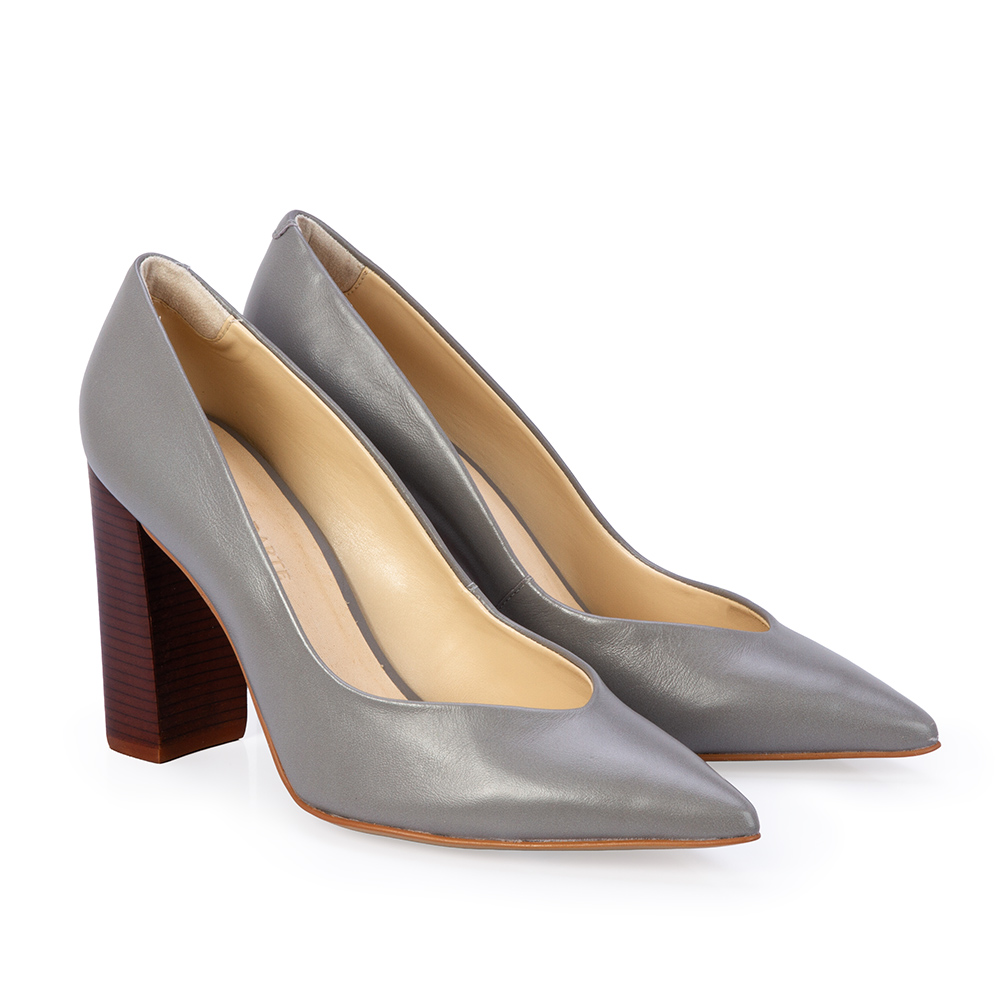 SCARPIN SALTO BLOCO CINZA CARBONO DE COURO image number 2