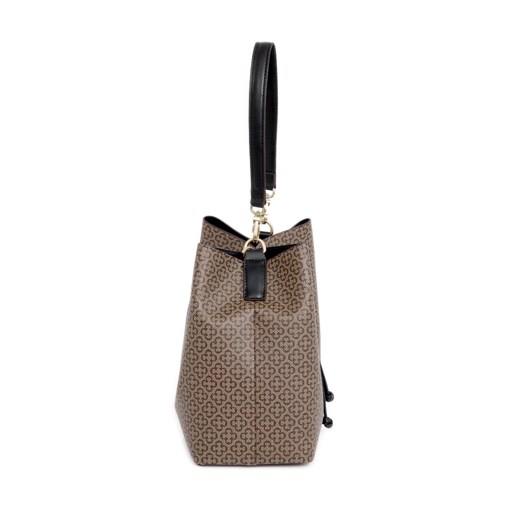 BOLSA PRETA MONOGRAMA COM ALÇA GORGURÃO BUCKET image number 1