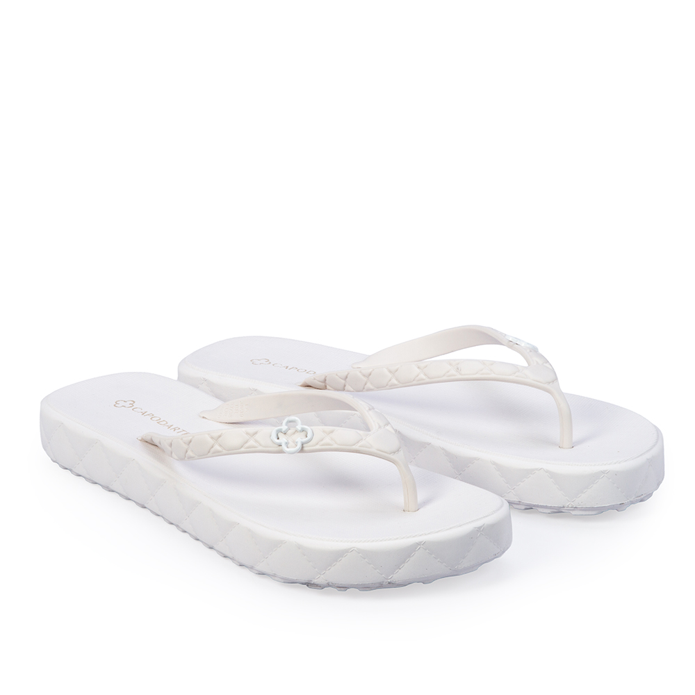 CHINELO DE DEDO BRANCO MATELASS&Ecirc; image number 1