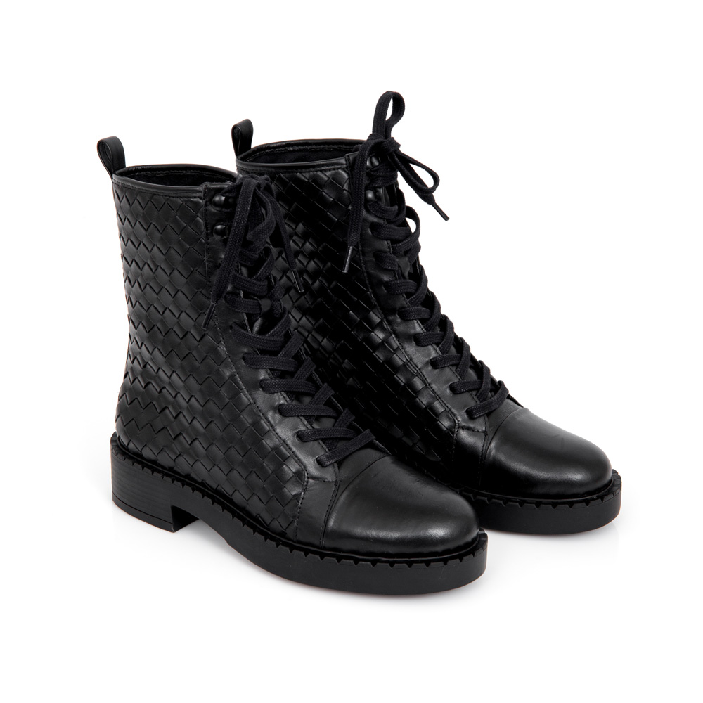 BOTA COTURNO PRETA COURO TRESS&Ecirc; image number 1