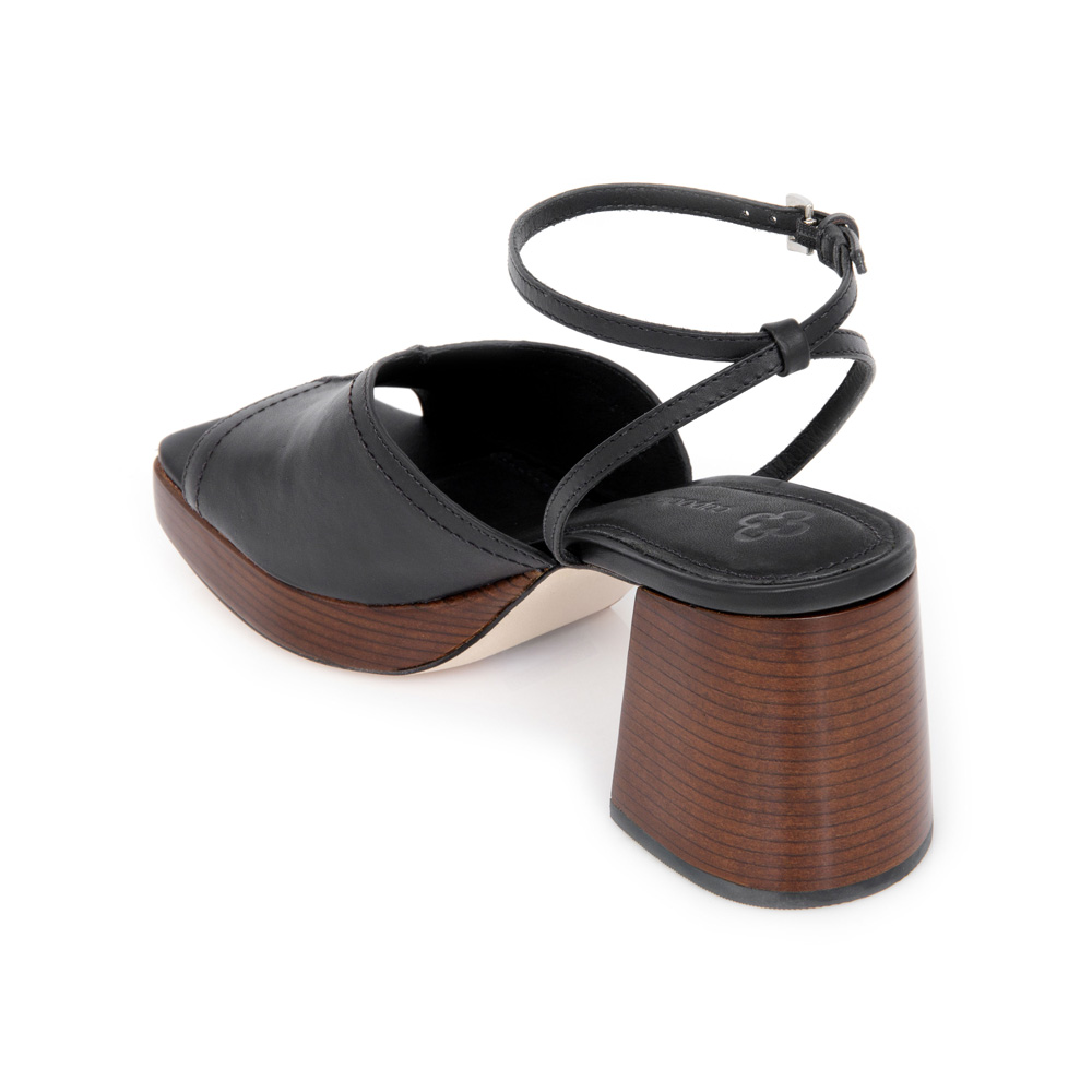 SANDÁLIA MEIA PATA PRETA DE COURO image number 2