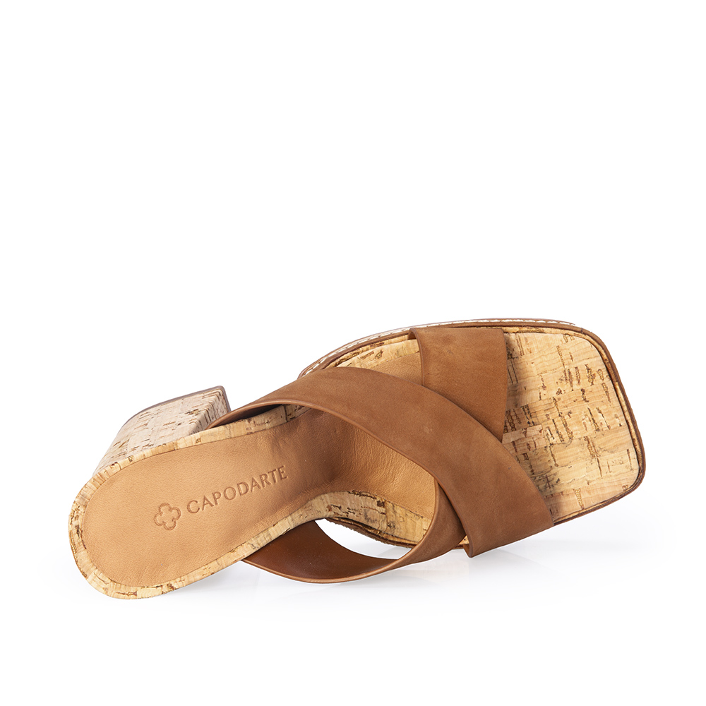 MULE SALTO ALTO MARROM COURO NOBUCK image number 4