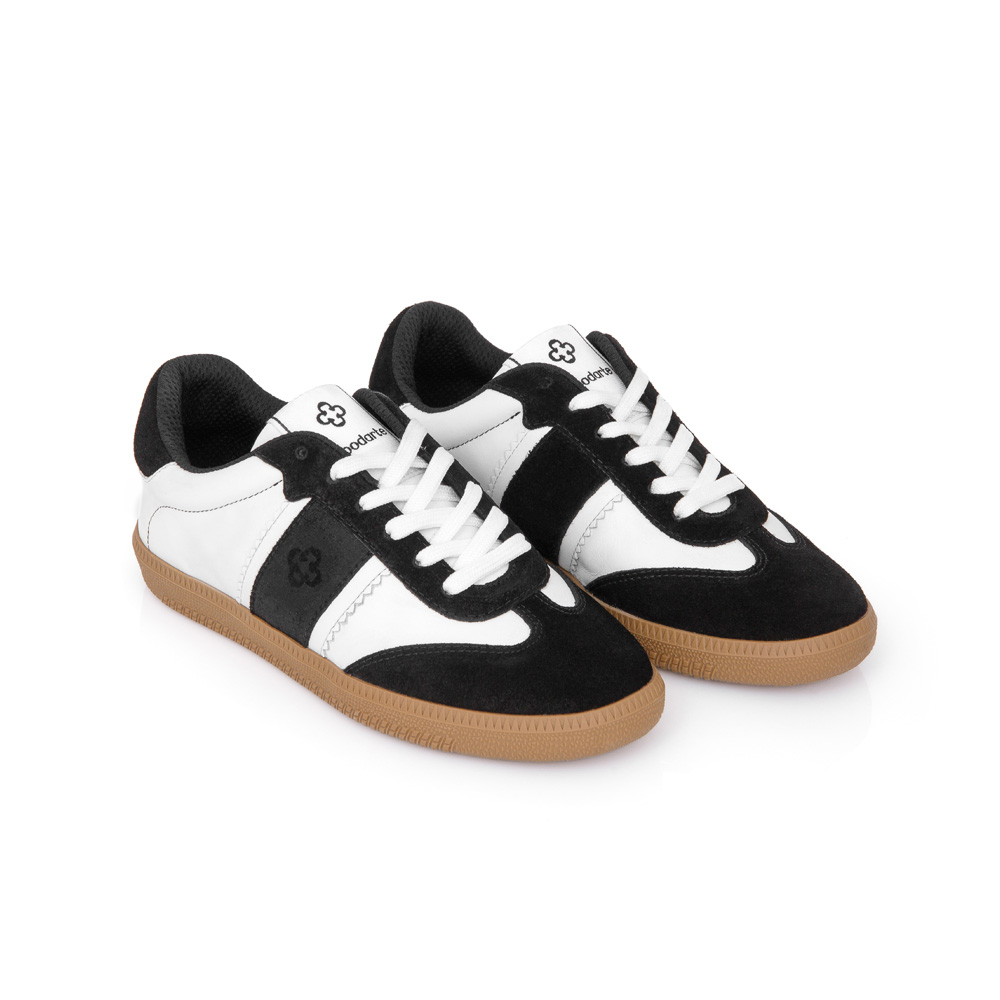 TÊNIS FEMININO DE COURO PRETO E BRANCO SOLA BEGE image number 1