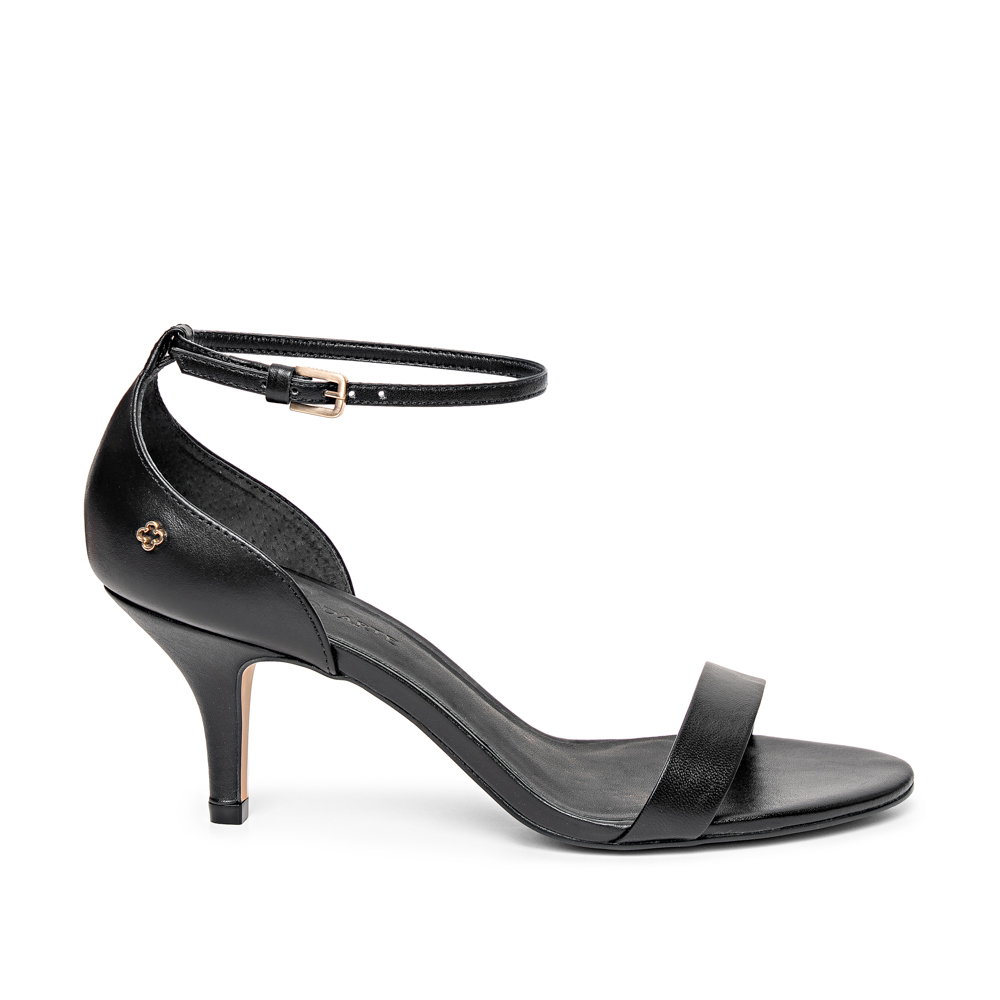 SAND&Aacute;LIA SALTO FINO PRETO DE COURO image number 0