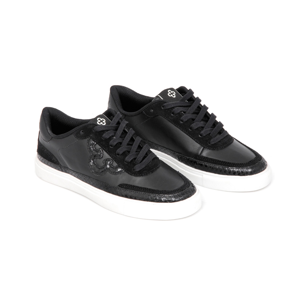 TÊNIS PRETO COURO AMARRAÇÃO FEMININO image number 1