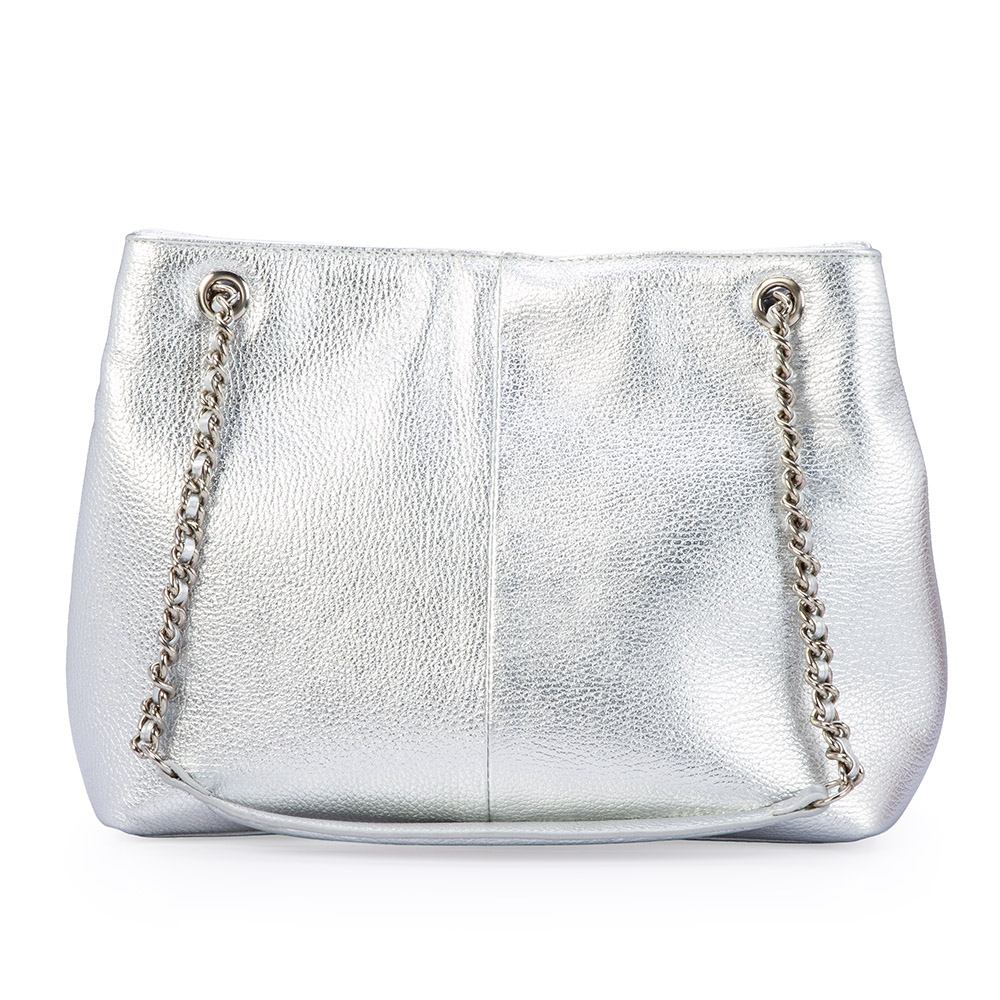 BOLSA M&Eacute;DIA PRATEADA COURO MATELASS&Ecirc; CARINA image number 2