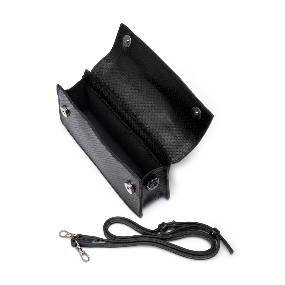 BOLSA PEQUENA PRETA COURO PITONE image number 4