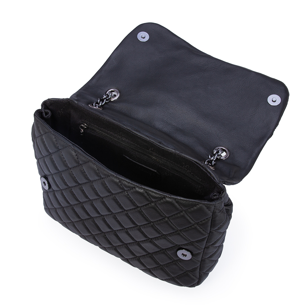 BOLSA OL&Iacute;VIA SHOULDER BAG PRETA DE COURO MATELASS&Ecirc; image number 4