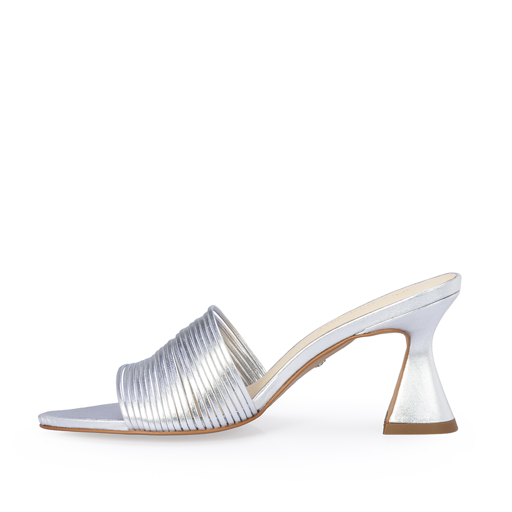 MULE PRATA DE COURO SALTO M&Eacute;DIO image number 2