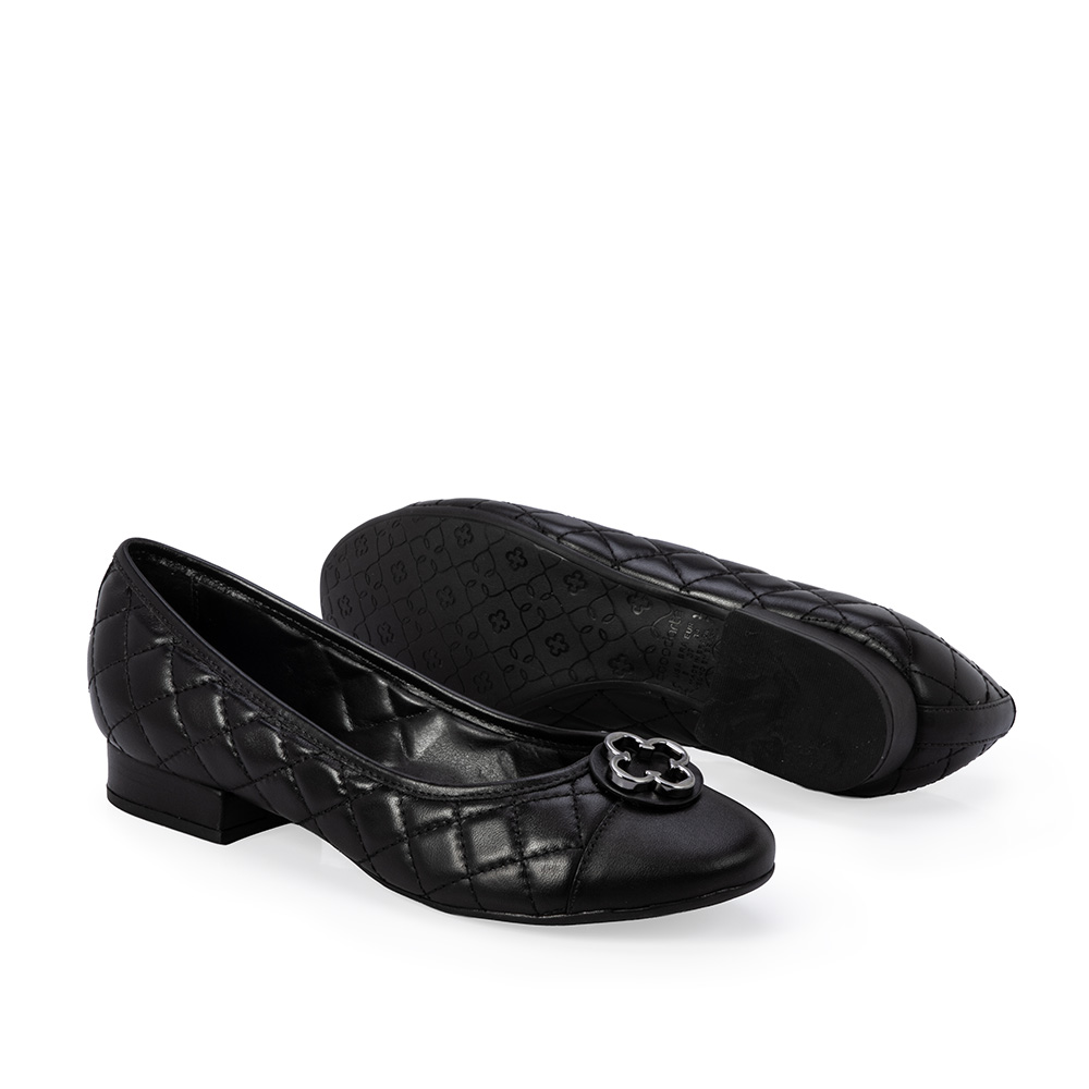 SCARPIN SALTO BAIXO DE COURO PRETO MATELASS&Ecirc; image number 3