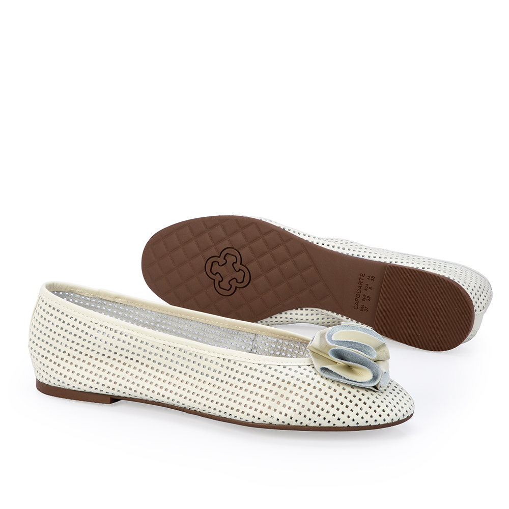 SAPATILHA BRANCA DUNA DE COURO VAZADO image number 3