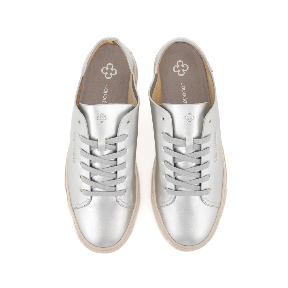 T&Ecirc;NIS FEMININO PRATA METALIZADO DE COURO AMARRA&Ccedil;&Atilde;O image number 4