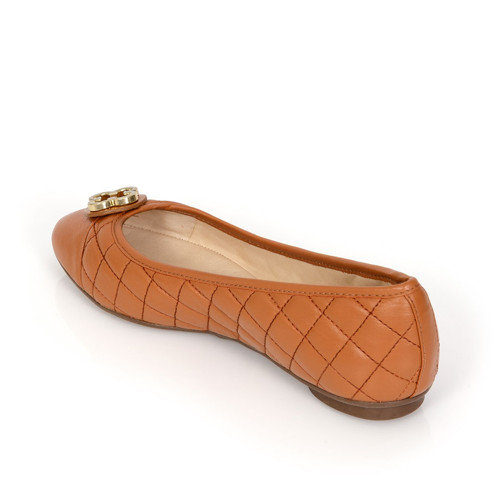 SAPATILHA CATHERINE MODERNIT&Aacute; DE COURO CARAMELO MATELASS&Ecirc; image number 2