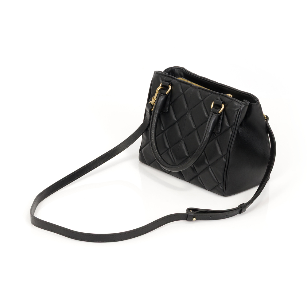 BOLSA TOTE PRETA DE COURO MATELASS&Ecirc; image number 2