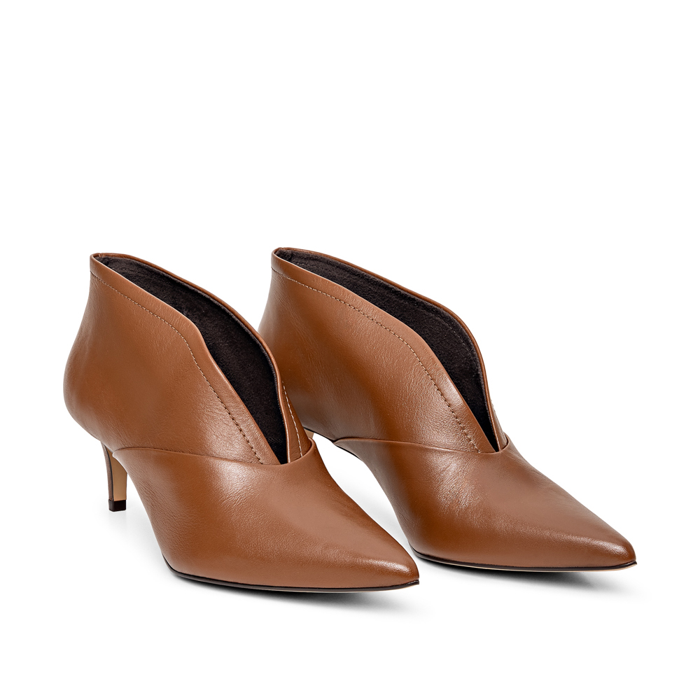 BOTA CANO CURTO CARAMELO DE COURO image number 1