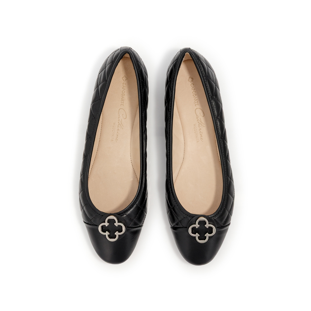 SAPATILHA CATHERINE MODERNIT&Aacute; PRETA DE COURO MATELASS&Ecirc; image number 4