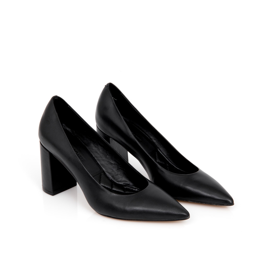 SCARPIN SALTO BLOCO PRETO DE COURO image number 1