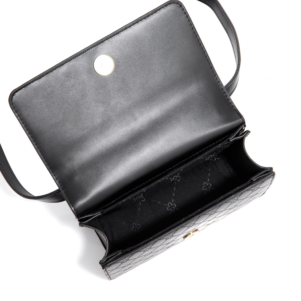 BOLSA PEQUENA PRETA MONOGRAMA SHOULDER BAG image number 4