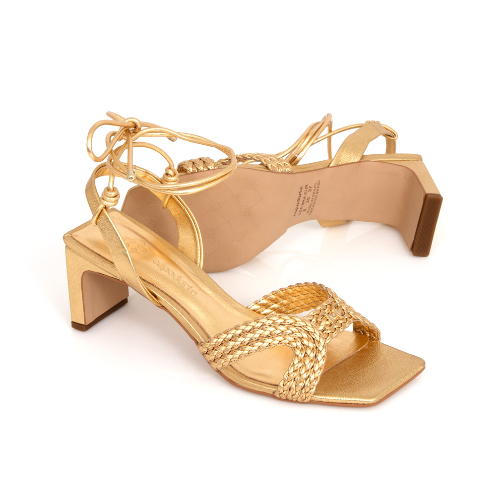 SAND&Aacute;LIA BICO QUADRADO DOURADA METALIZADA TRAN&Ccedil;ADA image number 3