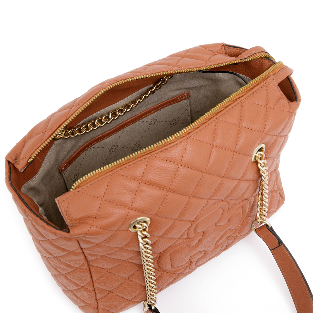 BOLSA MÉDIA DE COURO CARAMELO MATELASSÊ image number 4